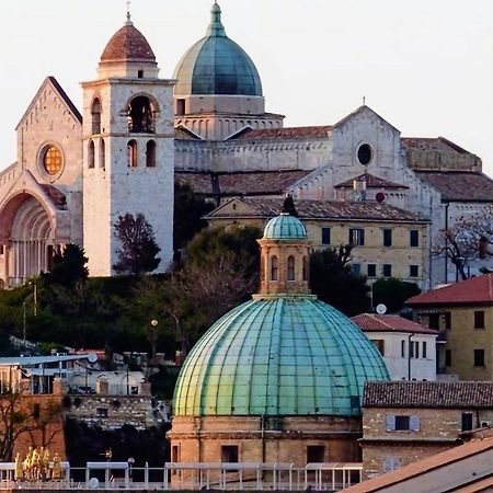Il Balcone Sul Corso Villa Ancona Eksteriør bilde