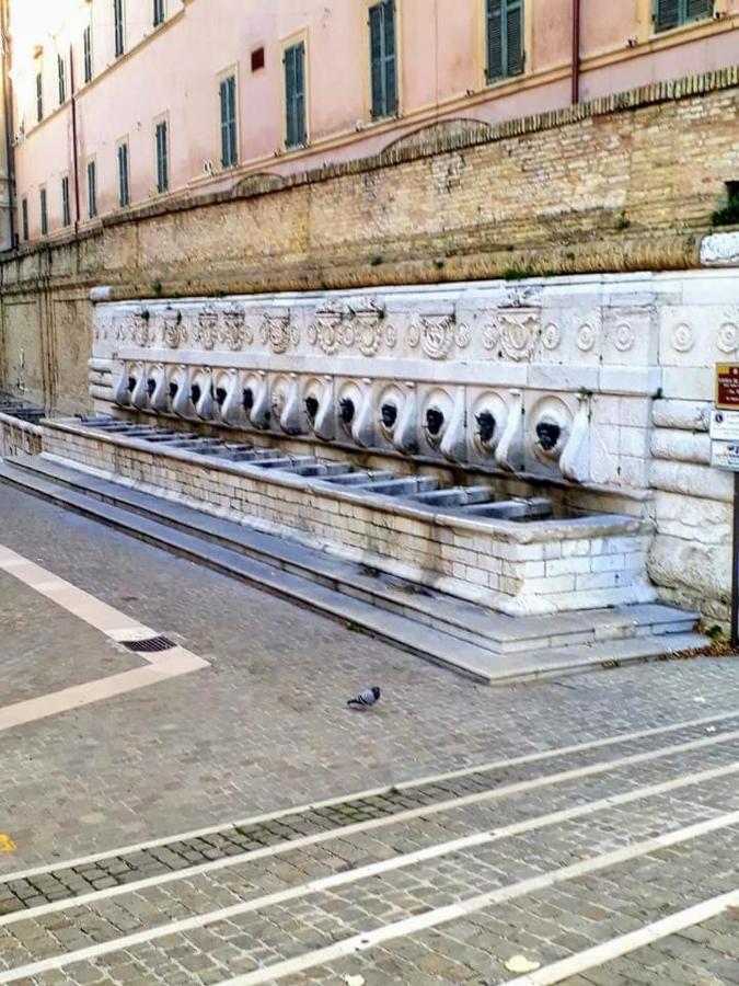 Il Balcone Sul Corso Villa Ancona Eksteriør bilde